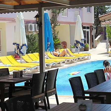 فندق Victoria Princess 2*